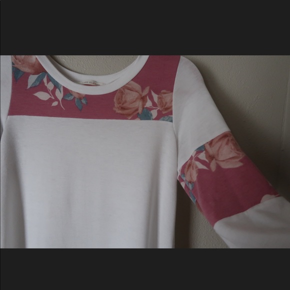 White/floral lake flower super soft baseball tee - Picture 5 of 7